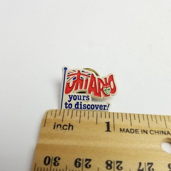 Vintage Ontario Yours To Discover Plastic Pin, Red White Blue Brooch, Estate - Picture 4 of 6